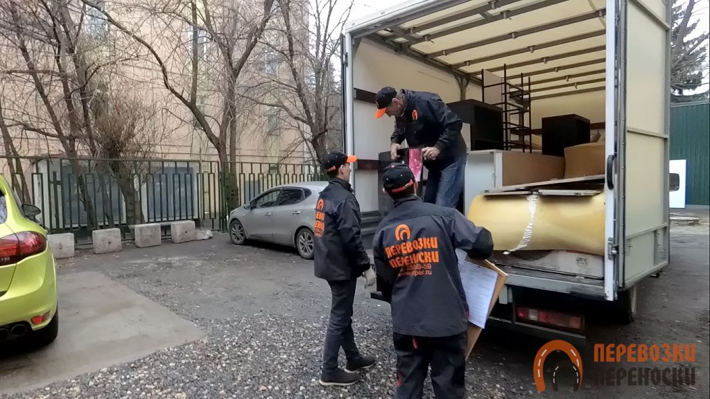 Грузоперевозки на авто по Москве с командой грузчиков