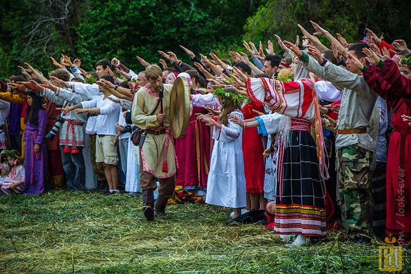 Современная славянская музыка. Языческие традиции. Языческий ритуал. Славянские обряды. Языческие традиции и обряды.