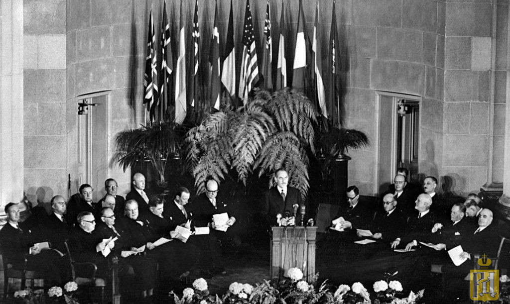 Появление нато. Подписание Североатлантического договора 4 апреля 1949. Собрание НАТО 1949. Образование НАТО 1949. Блок НАТО 1949.