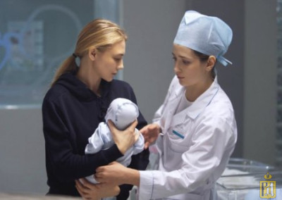 Иностранцам запретят пользоваться услугами суррогатных матерей в России